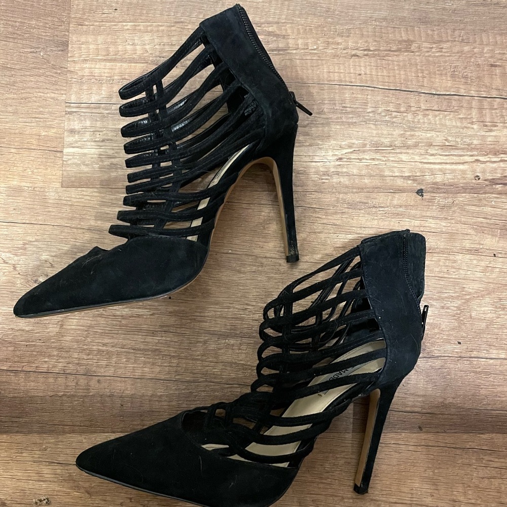 Steve Madden Closer Toe Pumps